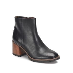 Korks Chandler Black Leather Booties Size 6.5M